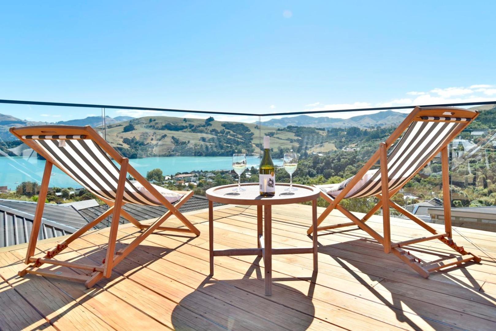 Akaroa Harbour View - Christchurch Holiday Homes ภายนอก รูปภาพ