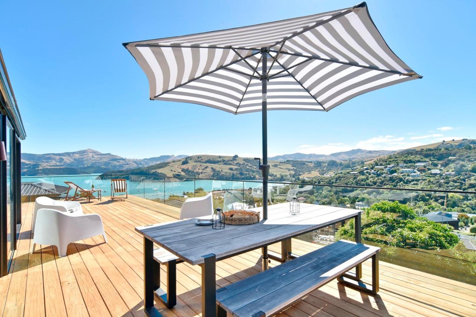 Akaroa Harbour View - Christchurch Holiday Homes ภายนอก รูปภาพ