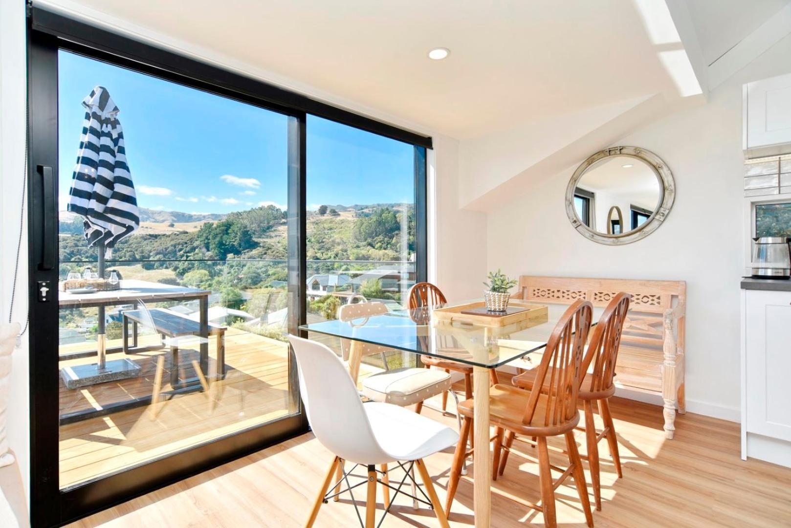 Akaroa Harbour View - Christchurch Holiday Homes ภายนอก รูปภาพ