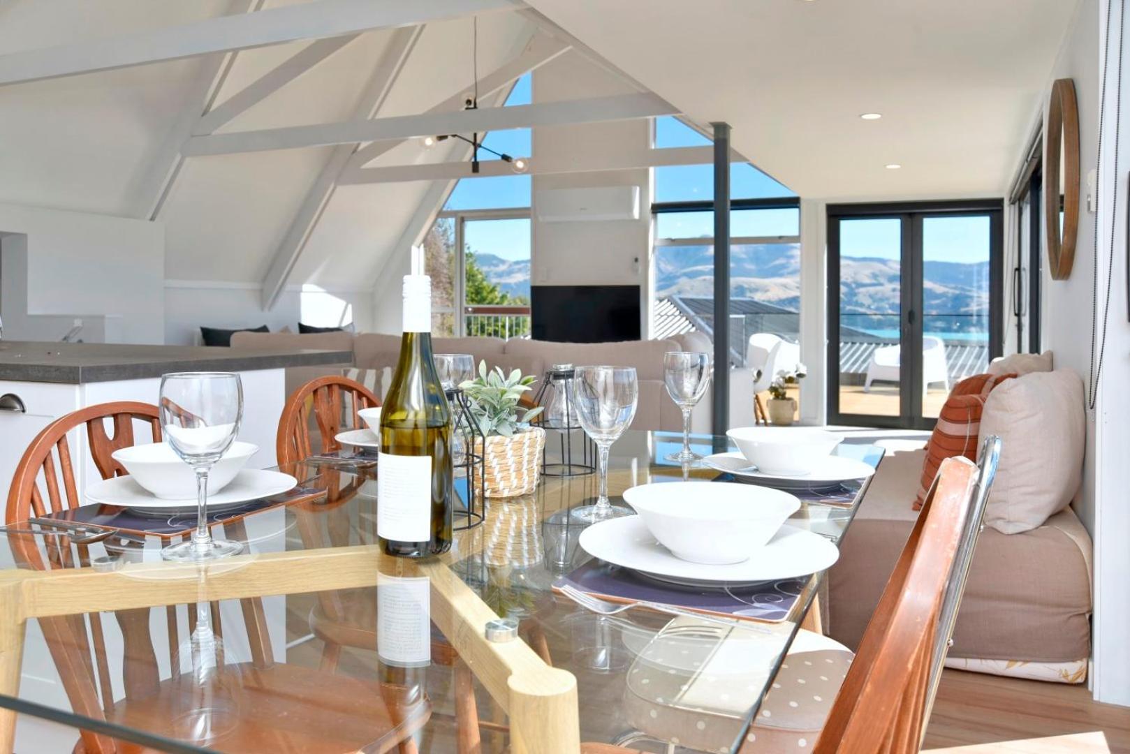 Akaroa Harbour View - Christchurch Holiday Homes ภายนอก รูปภาพ