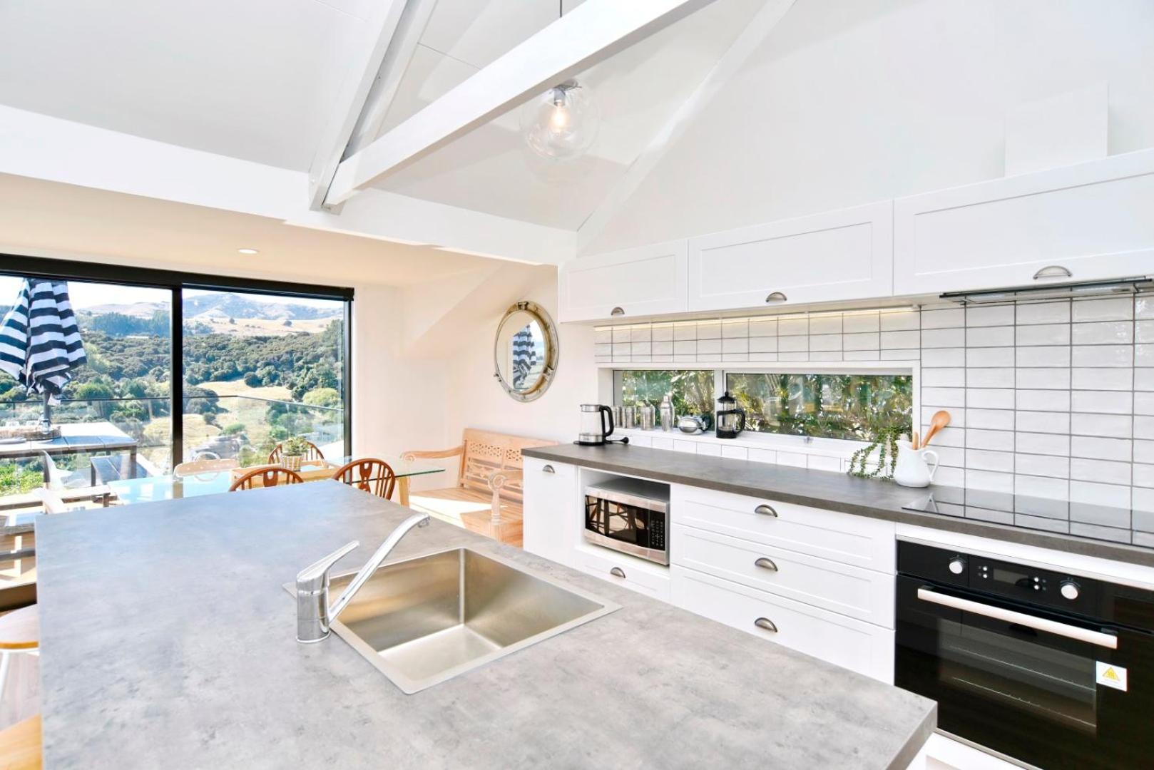 Akaroa Harbour View - Christchurch Holiday Homes ภายนอก รูปภาพ