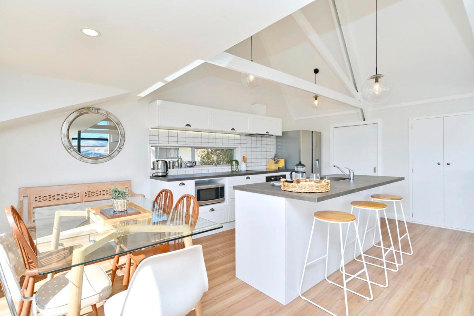 Akaroa Harbour View - Christchurch Holiday Homes ภายนอก รูปภาพ